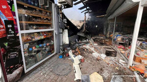 러 드론 공격에 쑥대밭 된 우크라 시장&hellip;26명 사상