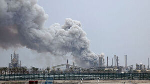 이란군, 중동 석유화학 시설 난타&hellip;"기반시설 파괴 보복"
