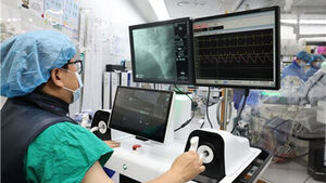 서울아산병원 "국산 1호 심혈관 중재술 로봇 본격 임상 투입"