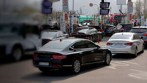 서울 휘발윳값 평균 2천 원 넘었다&hellip;최고가격제 딜레마