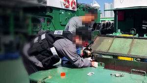 정상품인 것처럼&hellip;85억 원어치 '뒷기름' 유통 일당 덜미