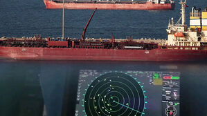 호르무즈 갇힌 우리 선박들&hellip;"보험료 매주 수억 원"