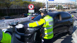 "왜 나만 잡나" 곳곳서 항의&hellip;1시간 만에 358건 적발