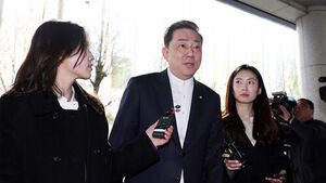 경찰, 김병기 6차 소환 "너무 많이 불러&hellip;구속영장 신청될 일 있겠나"