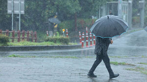 제주 150㎜ 등 내일 낮까지 전국에 많은 비&hellip;집중호우도