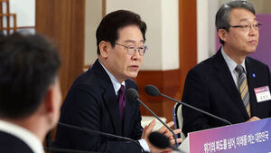 이 대통령 "중동 전쟁 큰 위협&hellip;대한민국 경제 근본적 변화할 시점"