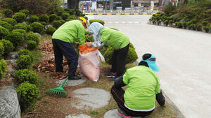 기름값 올라 대중교통 수요 늘자 노인 일자리 출&middot;퇴근 시간 조정