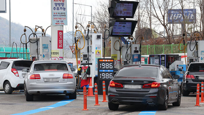 3차 석유 최고가격 '동결'&hellip;중동전쟁 휴전&middot;국제유가 등 고려