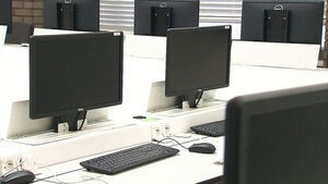 [친절한 경제] 가격 치솟자&hellip;정부 "안 쓰는 PC들 재활용"