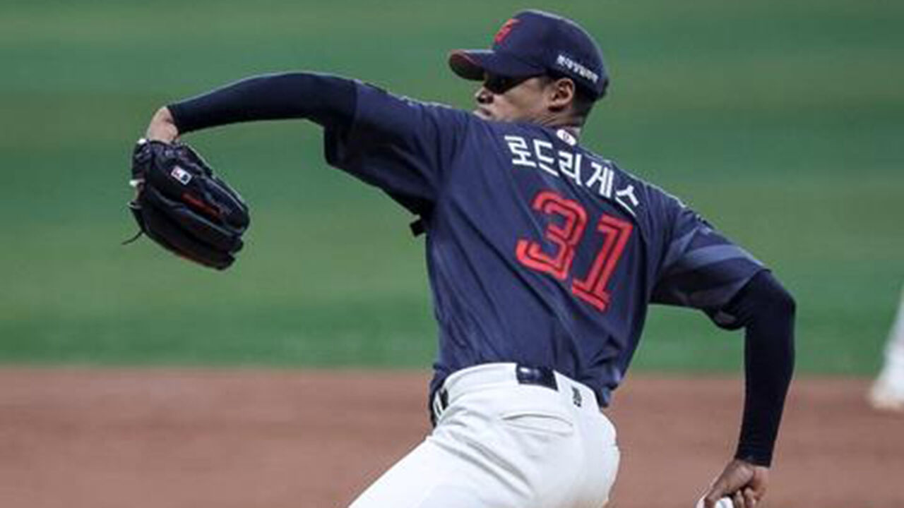 프로야구 LG, SSG 대파하고 5연승 공동 선두 도약