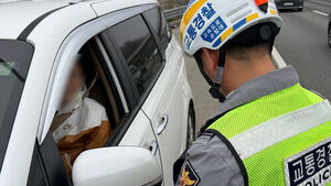 버스전용차로 단속해보니&hellip;2시간 만에 무려 '119건'