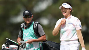 '슈퍼 루키' 김민솔, KLPGA 투어 iM금융오픈 우승&hellip;통산 3승