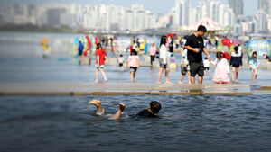 "나들이 가자" 완연한 봄기운&hellip;월요일 서울 최고 '26도'