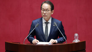 민주당 "다음 달 초 국회의장&middot;원내대표 선거 실시"