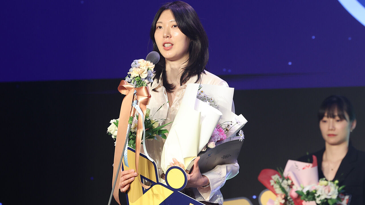 양효진, 선수로 나선 마지막 무대…"자녀 낳으면 운동시킬 것"