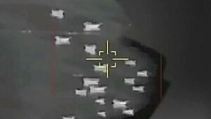 "이건 해적질" 반발&hellip;"지금 기름값 즐겨라" 의미심장 글