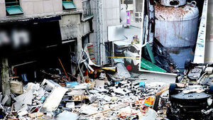 새벽 음식점 가스 폭발 '날벼락'&hellip;주민 15명 부상