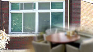 면담 요청하더니 갑자기&hellip;교사에 흉기 휘두른 고3