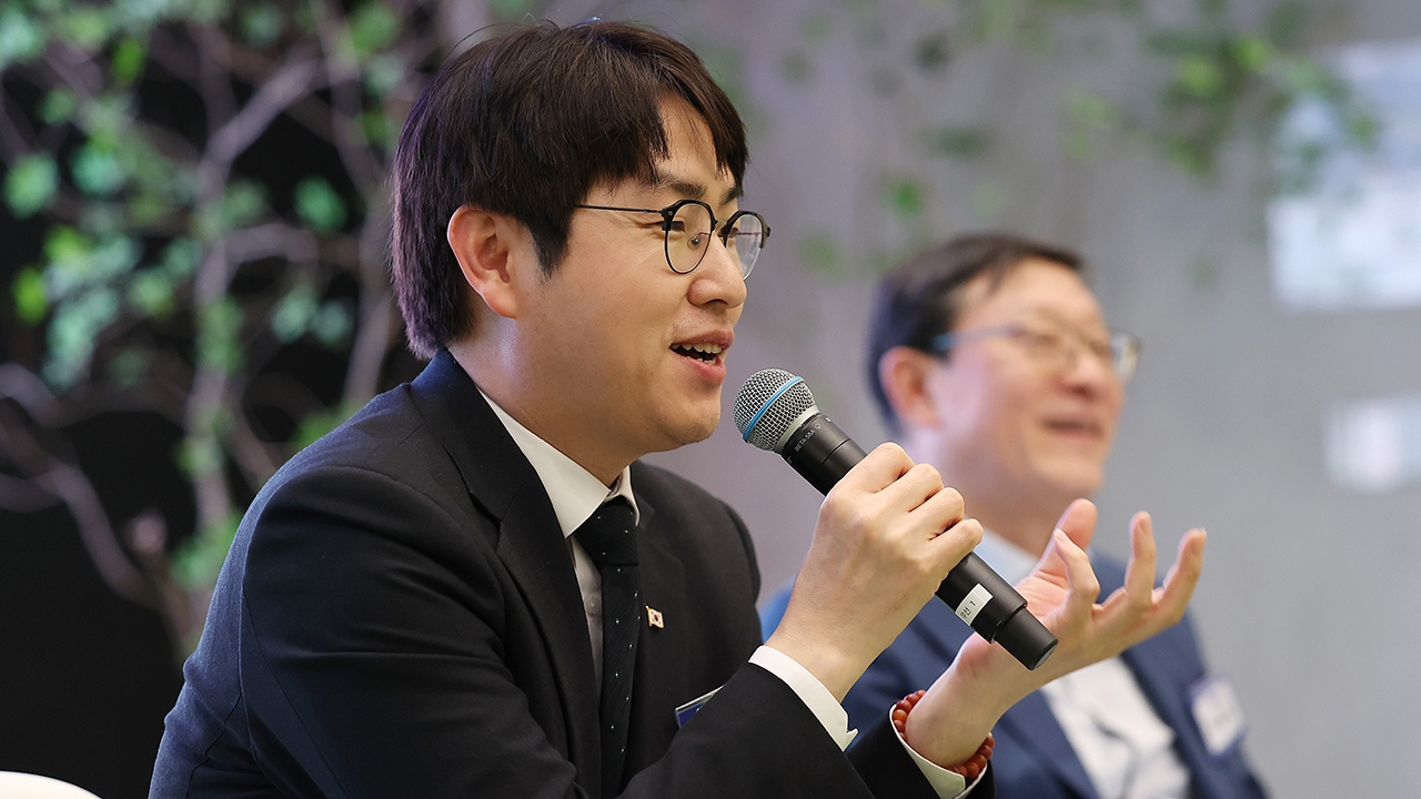 '부산 차출설' 하정우 