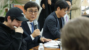 최휘영 문체부 장관 "영화 홀드백, 영화계 중지 모아야"