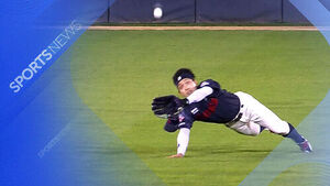 그림 같은 다이빙 캐치&hellip;몸 날려서 잡아냈다!