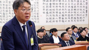 쌍방울측 "필리핀서 리호남에 방북 대가 돈"vs국정원 측 "인혁당 사건처럼 사실 아냐"