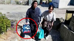 쿠팡백 들고 캠핑장&hellip;8000원 물려도 "그런 고객 많다"