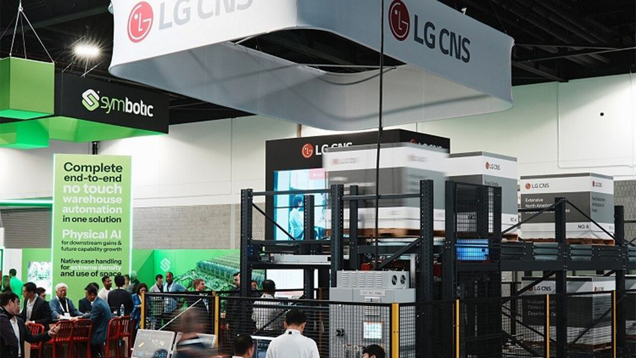 LG CNS가 13~16일 미국 애틀란타에서 열리는 북미 최대 규모 물류 전시회 '모덱스 2026'에서 식품, 유통 등 콜드체인 물류 영역까지 적용할 수 있는 '모바일 셔틀'을 선보였다. 