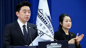 강훈식 "원유 2억 7,300만 배럴 도입 확정&hellip;나프타 210만 톤 확보"