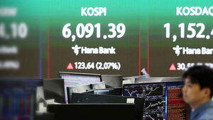 국제유가 3주 만에 최저 수준&hellip;코스피는 6,000선 안착