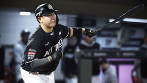 프로야구 kt, NC 꺾고 시즌 10승&hellip;안현민 햄스트링 통증 '악재'