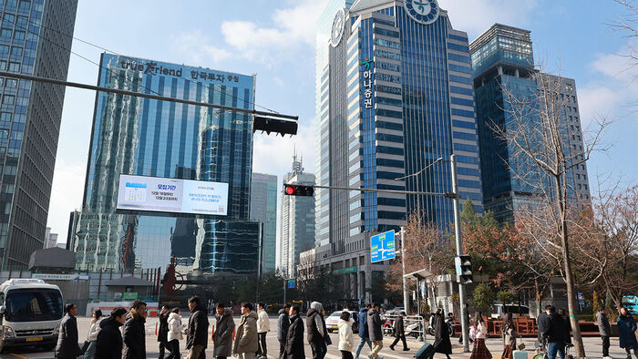 Asset Managers' Q1 Net Profit Soars 3.3-Fold to 1.5 Trillion Won Amid Market Rally