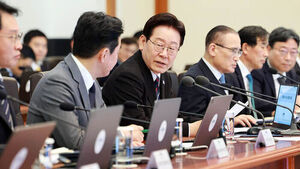 이 대통령 "'제조 주권' 확보 위한 한국판 국부펀드 설립에 만전"