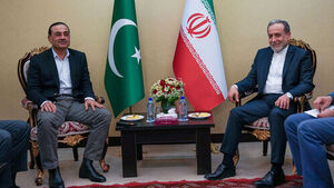 2차 종전 협상 바라보는 미&middot;이란&hellip;호르무즈선 날 선 대립