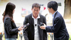 "나는 정치적 희생양"&hellip;'허위 사실 유포 혐의' 전한길 구속 갈림길