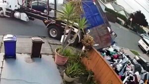 집 앞에 쓰레기 '와르르'&hellip;수거업체 '황당 보복'