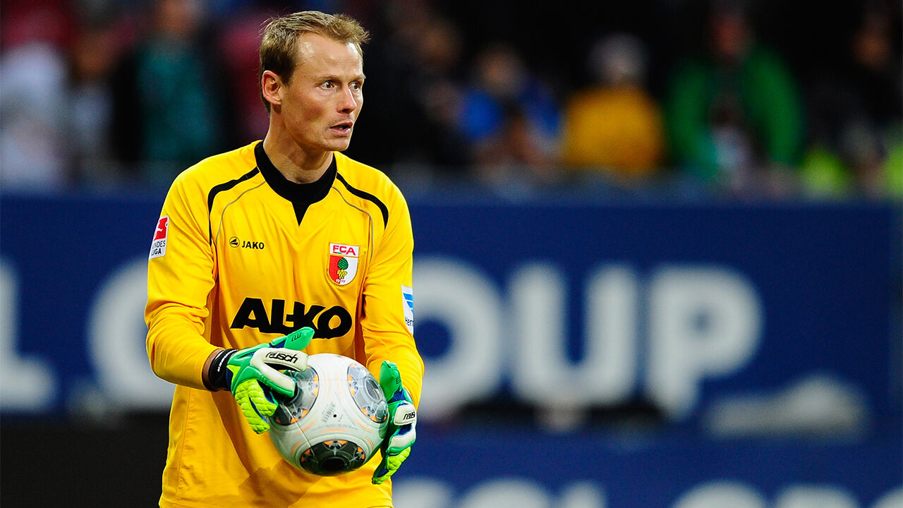 오스트리아 골키퍼 마닝거, 열차 충돌 사고로 48세에 사망