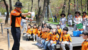 산책하며 화재 막는다&hellip;옹기종기 모여 '1석 2조'