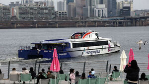 한강버스, 전 구간 운항 재개 47일 만에 10만 명 탑승