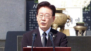 이 대통령 "4&middot;19 정신 있어 '내란의 밤' 물리쳐"