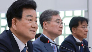 미국, '정동영 장관 핵시설' 발언에 대북 정보 공유 일부 제한