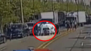 화물차 막다 깔려 참변&hellip;노조원 3명 사상&middot;경찰 부상