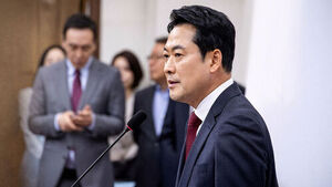 열흘 만에 돌아온 장동혁&hellip;주요 후보들은 '거리두기'