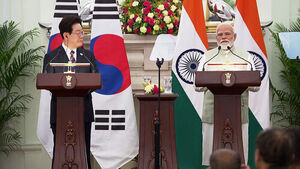 한-인도 정상 "교역 규모 2배로&hellip;나프타 등 수급 협력"