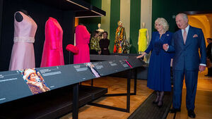 "사랑하는 엄마"&hellip;찰스 3세, 여왕 100번째 생일에 헌사