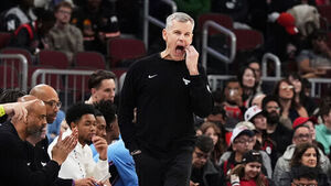 NBA 플레이오프 탈락한 시카고&hellip;도너번 감독 사임