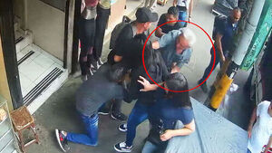 "다리 붙잡더니" 벌러덩&hellip;떼로 와서 5초 만에 털었다