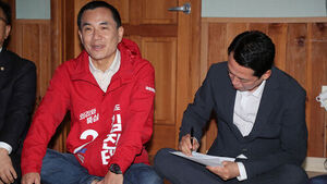 김진태, 강원 찾은 장동혁에 "현장 열불에 속 탄다&hellip;결자해지 해달라"