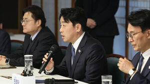 강훈식 "선제적 정책대응으로 물가상승 최소화&middot;취약계층 영향 완화"