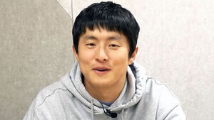 기안84, 폐지 줍는 노인 100명에게 100만 원씩 기부